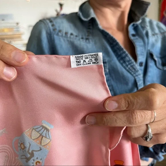 Hermes Escales Méditerranéennes Mousseline Fish Aquatic Pink Scarf Shawl - Picture 12 of 13